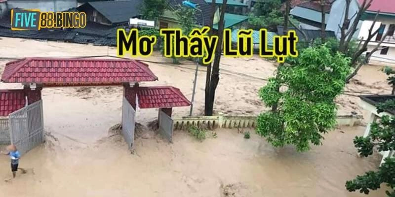 Mơ người bị cuốn đi xa do nước lũ